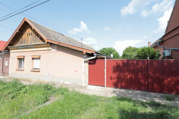 eladó családi ház, Orosháza