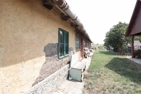 Eladó tanya, Orosháza 1+1 szoba 40 m² 15 M Ft